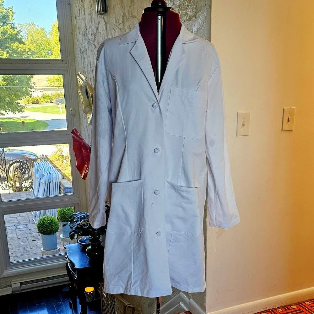 Medline Lab Coat - White